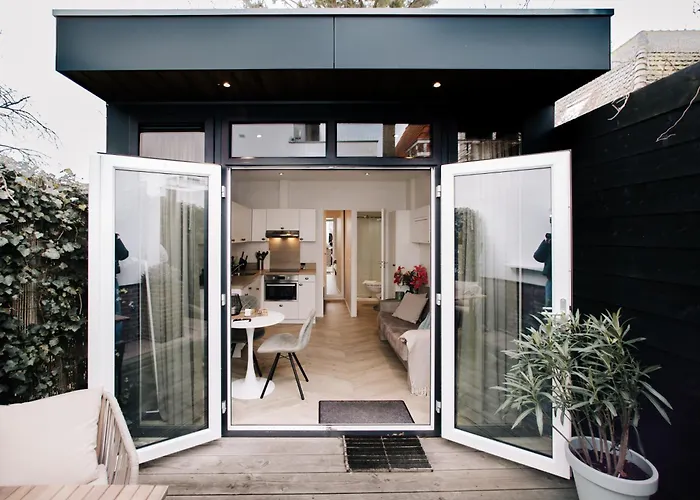 55, Near The Zandvoort